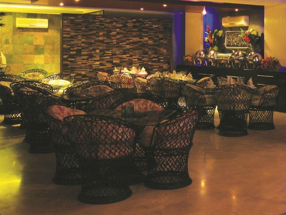 Aquarium Hotel Riyadh Exterior photo